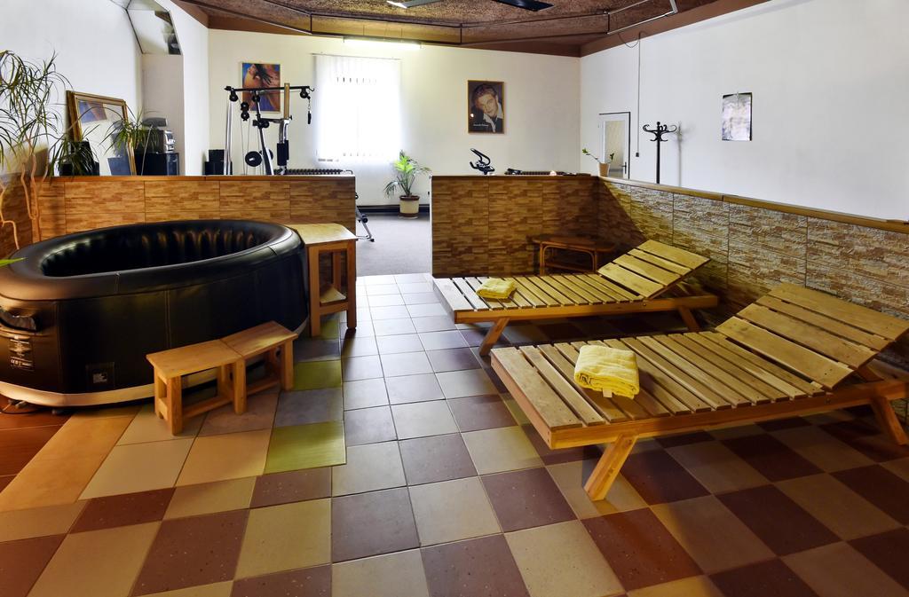 Hotel Kovarna Decin Eksteriør billede