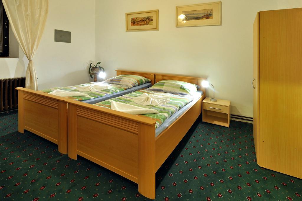 Hotel Kovarna Decin Eksteriør billede